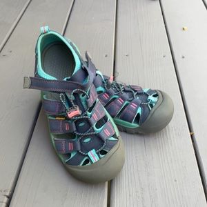 Keen hiking shoes